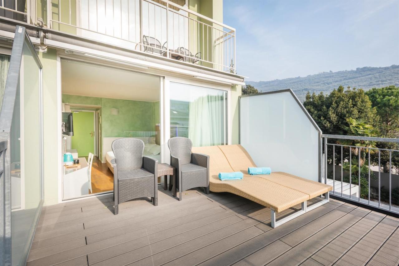 Hotel Gabry Riva del Garda Extérieur photo