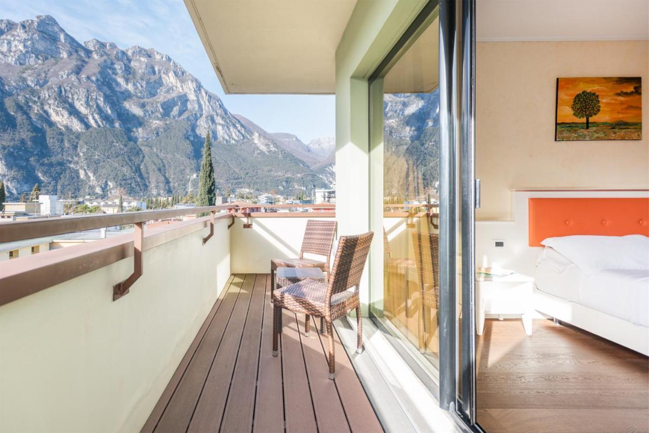 Hotel Gabry Riva del Garda Extérieur photo
