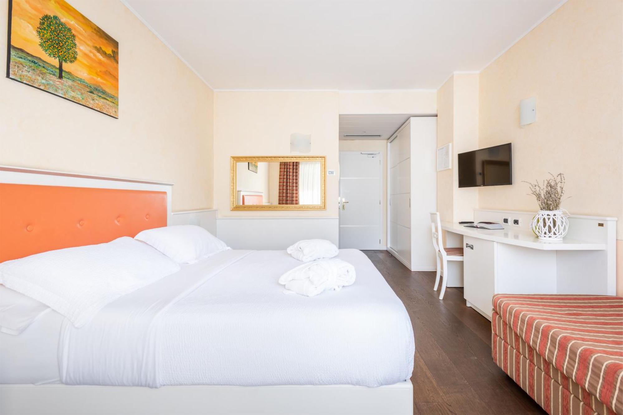 Hotel Gabry Riva del Garda Chambre photo